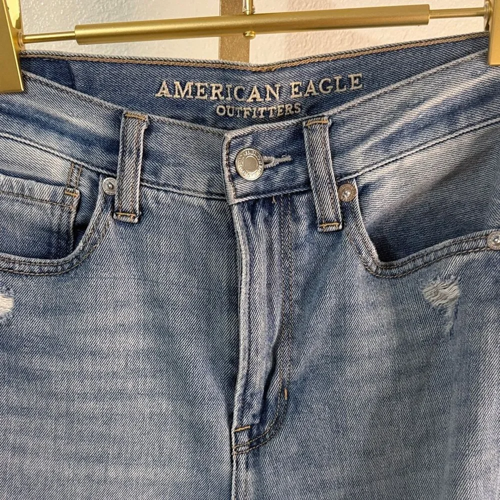 American Eagle Outfitters Women's mom jeans-Light Blue- Ripped - Size 2 - Picture 2 of 9